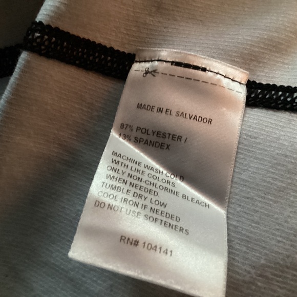 REEBOK QUARTER ZIP HIGH NECK LONG SLEEVES ADJUSTED ATHLETIC TOP SIZE XXL - Picture 7 of 7